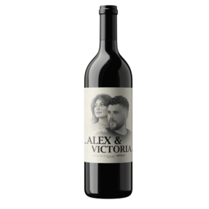 יין-אדום-לזכר-אלכס-וויקטוריה